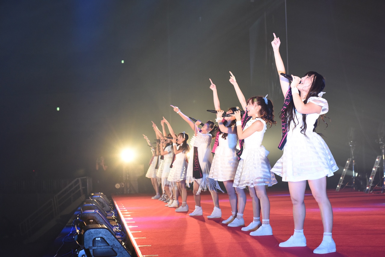 LinQによるライブの様子。