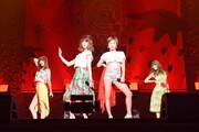 チャオ ベッラチンクエッティによるライブの様子。
