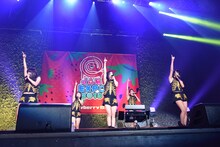 ひめキュンフルーツ缶によるライブの様子。