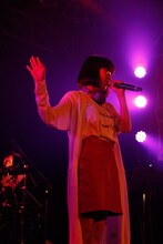 manaka（写真提供：ソニー・ミュージックレコーズ）