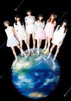 小学館「週刊ビッグコミックスピリッツ」41号誌面に掲載されるグラビア。