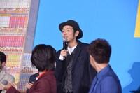 川口たろう役の宮藤官九郎。