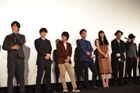 舞台挨拶の様子。