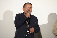 舞台挨拶の様子。