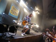 9月5日公演よりMONGOL800。 （写真提供：HIGH WAVE）