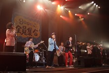 9月5日公演よりDOBERMANと儀間崇（MONGOL800）。 （写真提供：HIGH WAVE）