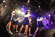 ぷちぱすぽ☆1stフリーワンマンライブ「アイドルはスポーツだ！」の様子。