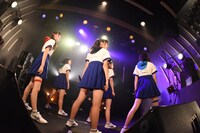 ぷちぱすぽ☆1stフリーワンマンライブ「アイドルはスポーツだ！」の様子。