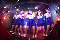 ぷちぱすぽ☆1stフリーワンマンライブ「アイドルはスポーツだ！」の様子。