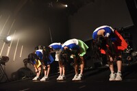 ぷちぱすぽ☆1stフリーワンマンライブ「アイドルはスポーツだ！」の様子。