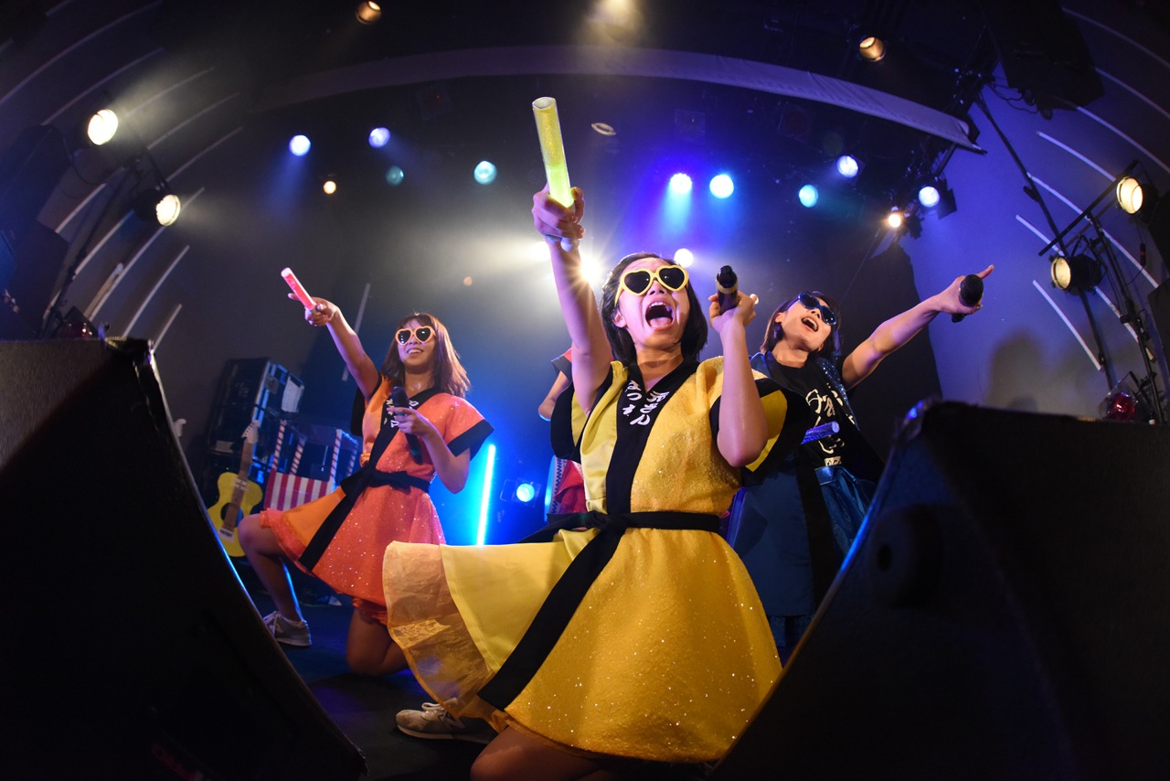 「はっちゃけ祭り～まだまだ夏は終わらない!!～」の様子。