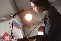 笹倉慎介のライブの様子。（撮影：日吉純平）