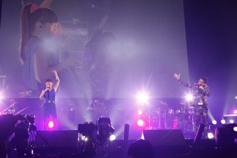 左からSONOMI、KREVA。 （写真提供：ポニーキャニオン）