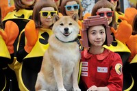 「ピクセル」主題歌イベントに登壇した三戸なつめとまる。