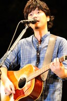 秦基博（撮影：山本佳代子）