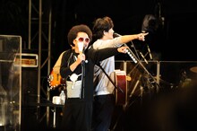 左からレキシ、秦基博。（撮影：山本佳代子）