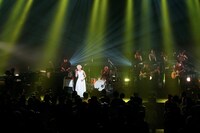 木村カエラ「GO! SHOW TIME」アンコールの様子。（撮影：小境勝巳）