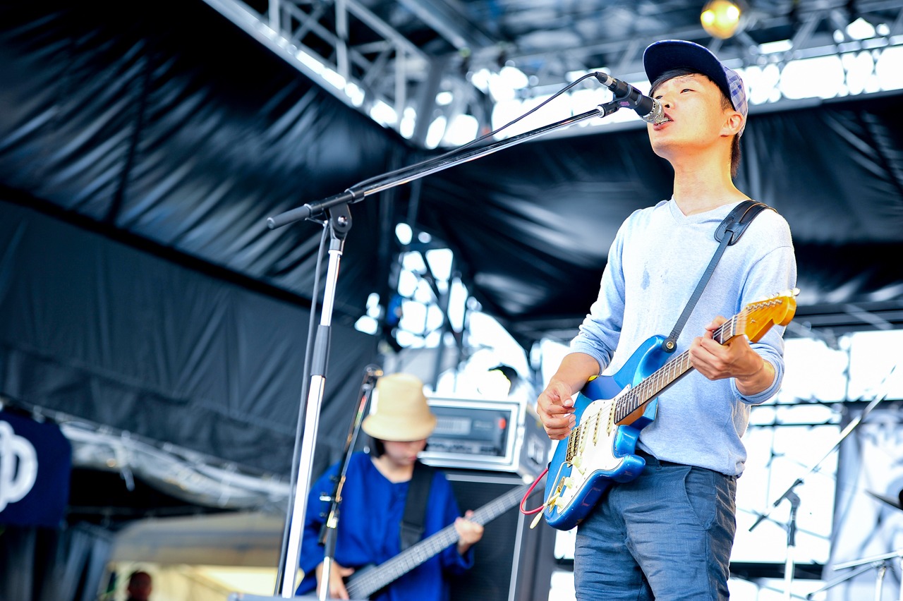 bonobosのライブの様子。（撮影：河上良）