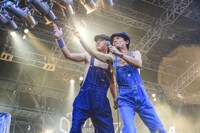 熱湯CM「フラカン12.19日本武道館」の様子。（撮影：渡邉一生）