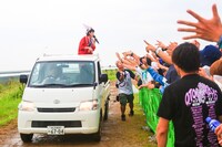 水曜日のカンパネラのライブの様子。（撮影：渡邉一生）