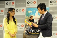 左から城南海、有村昆。