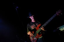 HSU（B）（撮影：SHUN KOMIYAMA）