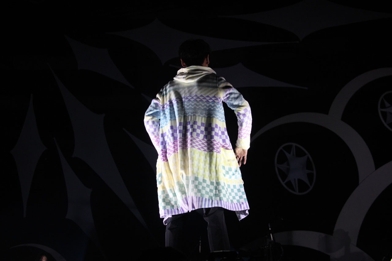 サカナクション「SAKANAQUARIUM 2013“sakanaction”」でのサカナクションとアンリアレイジのコラボシーン。