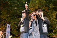 左から足軽先生、レキシ、旗本ひろし。（撮影：田中聖太郎）