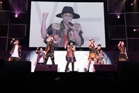 「AAA 10th Anniversary Live」の様子。 （写真提供：エイベックス・ミュージック・クリエイティヴ）