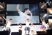「AAA 10th Anniversary Live」の様子。 （写真提供：エイベックス・ミュージック・クリエイティヴ）