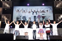 「AAA 10th Anniversary Live」フィナーレの様子。 （写真提供：エイベックス・ミュージック・クリエイティヴ）
