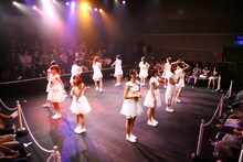 LinQ「360°LIVE」福岡・天神ベストホール公演の様子。（写真提供：ジョブ・ネット）