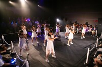 LinQ「360°LIVE」福岡・天神ベストホール公演の様子。（写真提供：ジョブ・ネット）