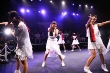 LinQ「360°LIVE」福岡・天神ベストホール公演の様子。（写真提供：ジョブ・ネット）