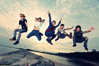 彼女 in the display