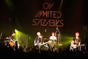 04 Limited Sazabys「CAVU tour 2015 追加公演」東京・赤坂BLITZ公演の様子。（Photo by Viola Kam[V'z Twinkle]）