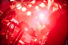 9月4日に開催された「Unknown Tokyo」での80KIDZのライブの様子。（撮影：西槇太一）