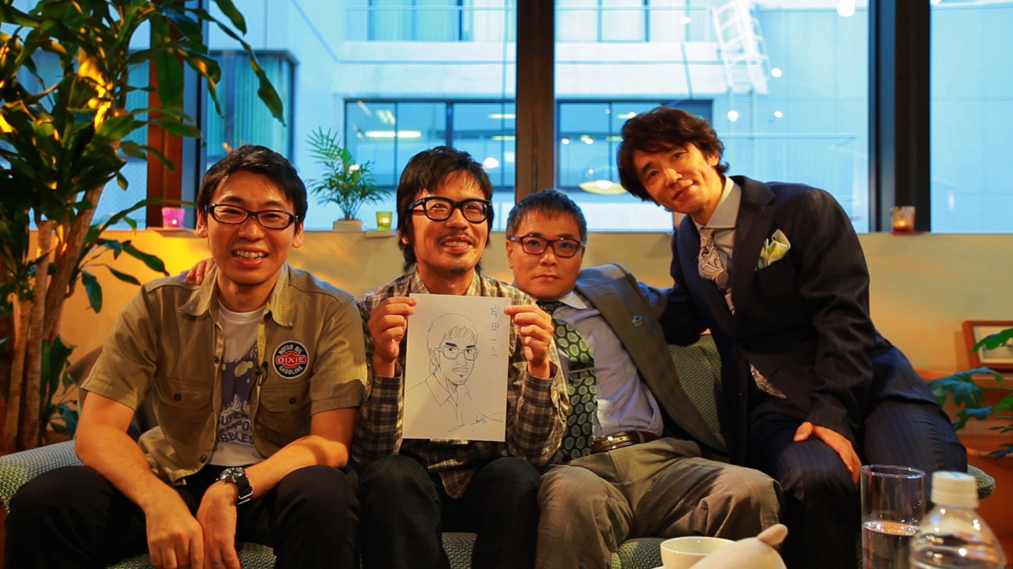 写真左より小山宙哉、岸田繁（くるり）、いとうせいこう、ユースケ・サンタマリア。 (c)TBS