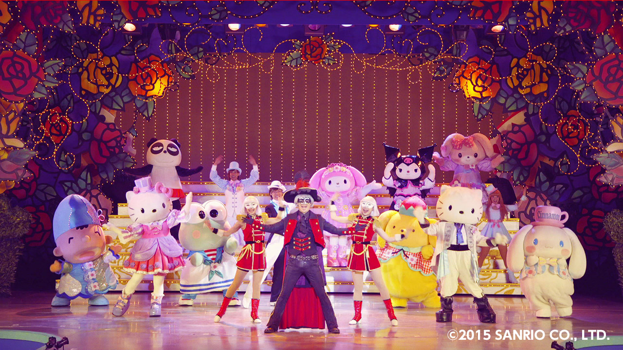 「スマイル for ザ ワールド」ミュージックビデオのワンシーン。(c)2015 PONY CANYON INC,(c)'76,'84','88,'90,'93,'96,'99,'01,'05,'12,'15 SANRIO APPROVAL No.P0709151