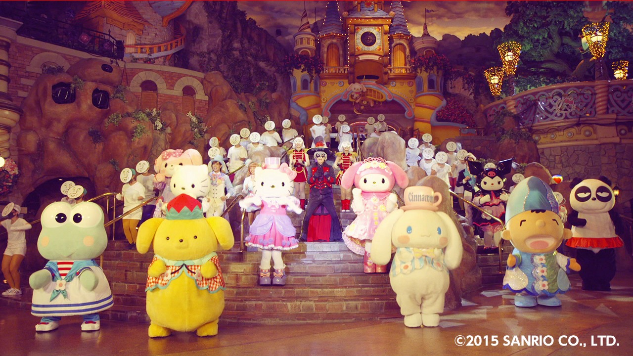 「スマイル for ザ ワールド」ミュージックビデオのワンシーン。(c)2015 PONY CANYON INC,(c)'76,'84','88,'90,'93,'96,'99,'01,'05,'12,'15 SANRIO APPROVAL No.P0709151