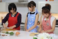 左から山本彩、宮脇咲良、高橋みなみ。（写真提供：関西テレビ）