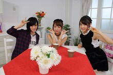 左から山本彩、高橋みなみ、宮脇咲良。（写真提供：関西テレビ）