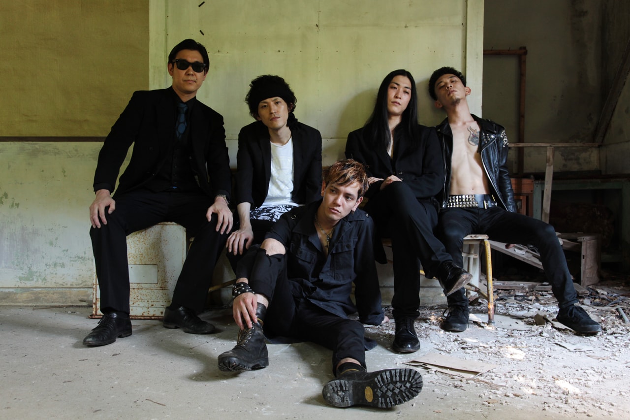 【匿名配送/割引対象】デーモン・ハンド 絵違い・アルトアート・黒枠含む 10枚 lova_art20150916.jpg?impolicy=