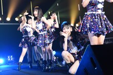 「愛乙女★DOLL 6thワンマンライブin渋谷公会堂～君と見る七色の流れ星☆願いを込めて歌う歌！聴かなきゃ“こうかい”しちゃうぞ！」の様子。