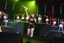 「愛乙女★DOLL 6thワンマンライブin渋谷公会堂～君と見る七色の流れ星☆願いを込めて歌う歌！聴かなきゃ“こうかい”しちゃうぞ！」の様子。