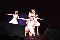 Stella☆Beatsによるオープニングアクトの様子。