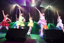 「愛乙女★DOLL 6thワンマンライブin渋谷公会堂～君と見る七色の流れ星☆願いを込めて歌う歌！聴かなきゃ“こうかい”しちゃうぞ！」の様子。