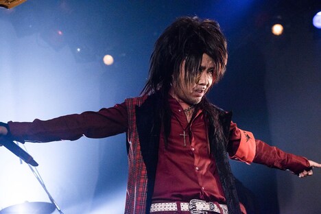 Dar'k～ness（Vo）（Photo by Yasuhiro Ohara）