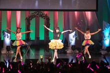 「大橋彩香 バースデーイベント ～はっしーバースデー2015～」の様子。（写真提供：ランティス）