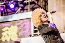 ROLLY & HEESEY special guest:吉井和哉（撮影：青木カズロー）